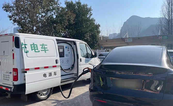 西陵区汽车搭电